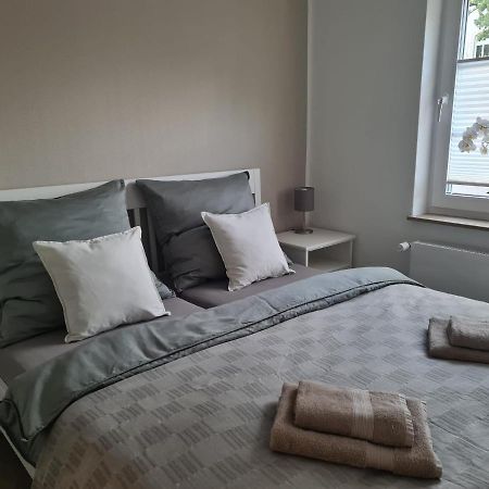 Ferienwohnung Im Werder -Fuer Monteure Nicht Geeignet- Celle Buitenkant foto